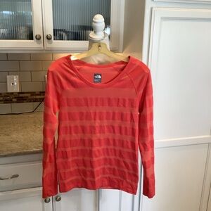 The North Face Long Sleeve Crew Neck Striped Tee Small